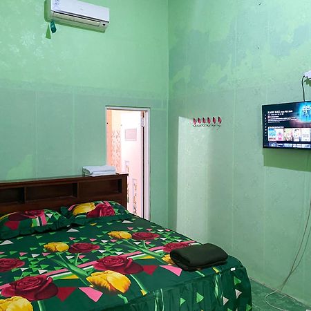 Parikesit Guest House 요그야카르타 외부 사진