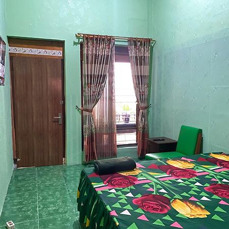Parikesit Guest House 요그야카르타 외부 사진