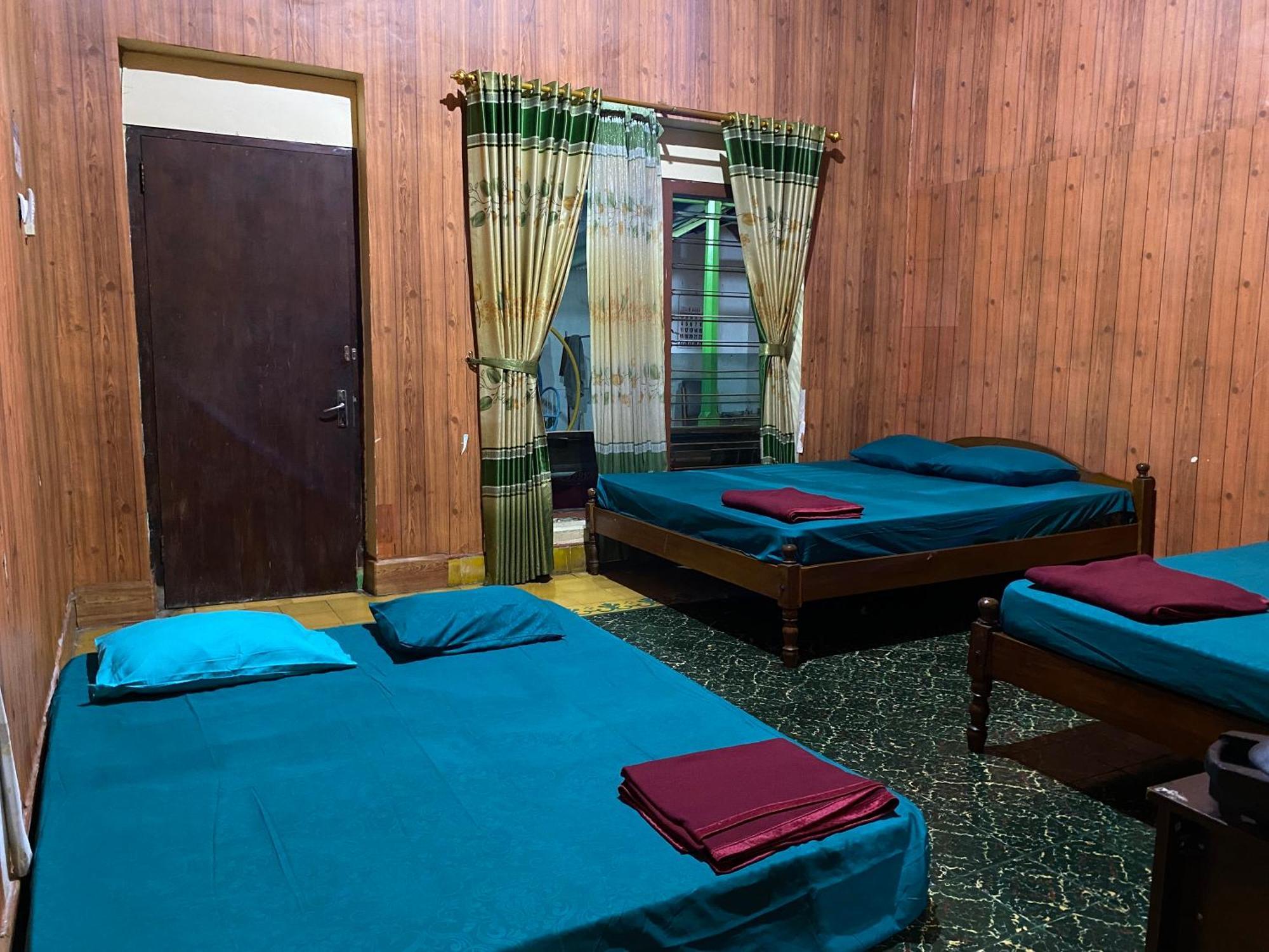 Parikesit Guest House 요그야카르타 외부 사진