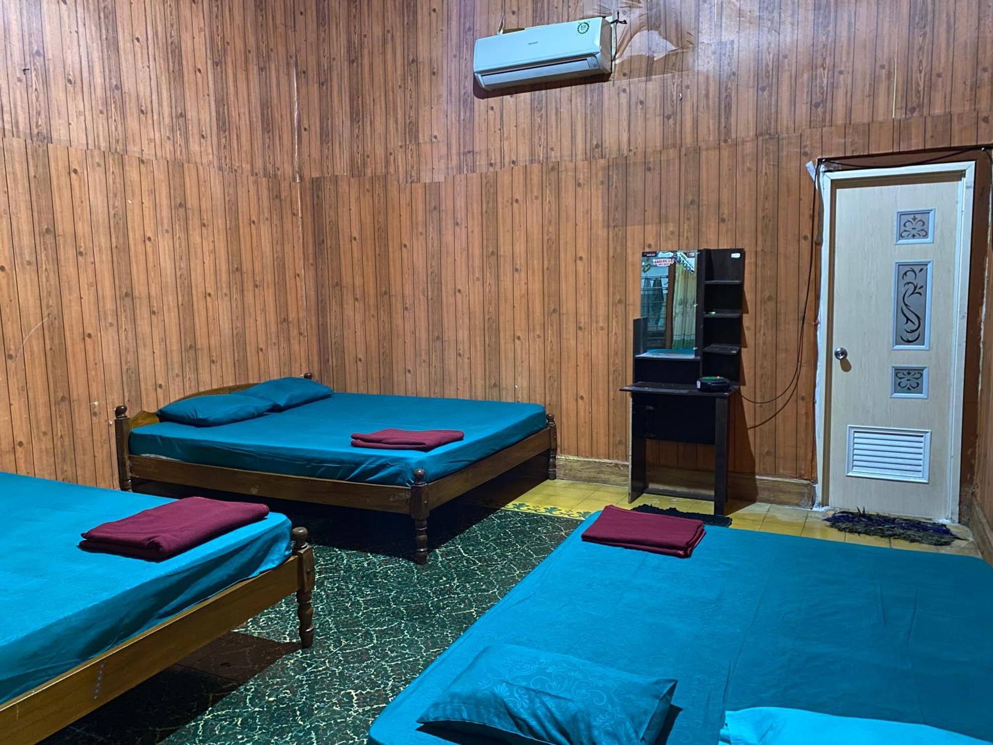 Parikesit Guest House 요그야카르타 외부 사진
