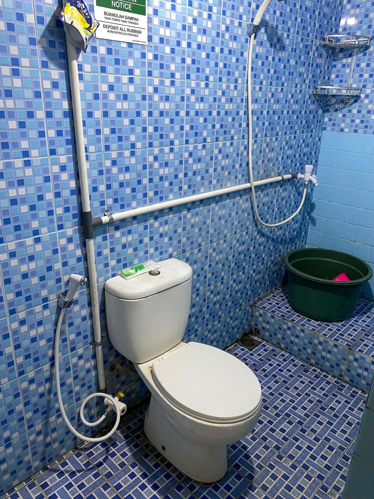 Parikesit Guest House 요그야카르타 외부 사진