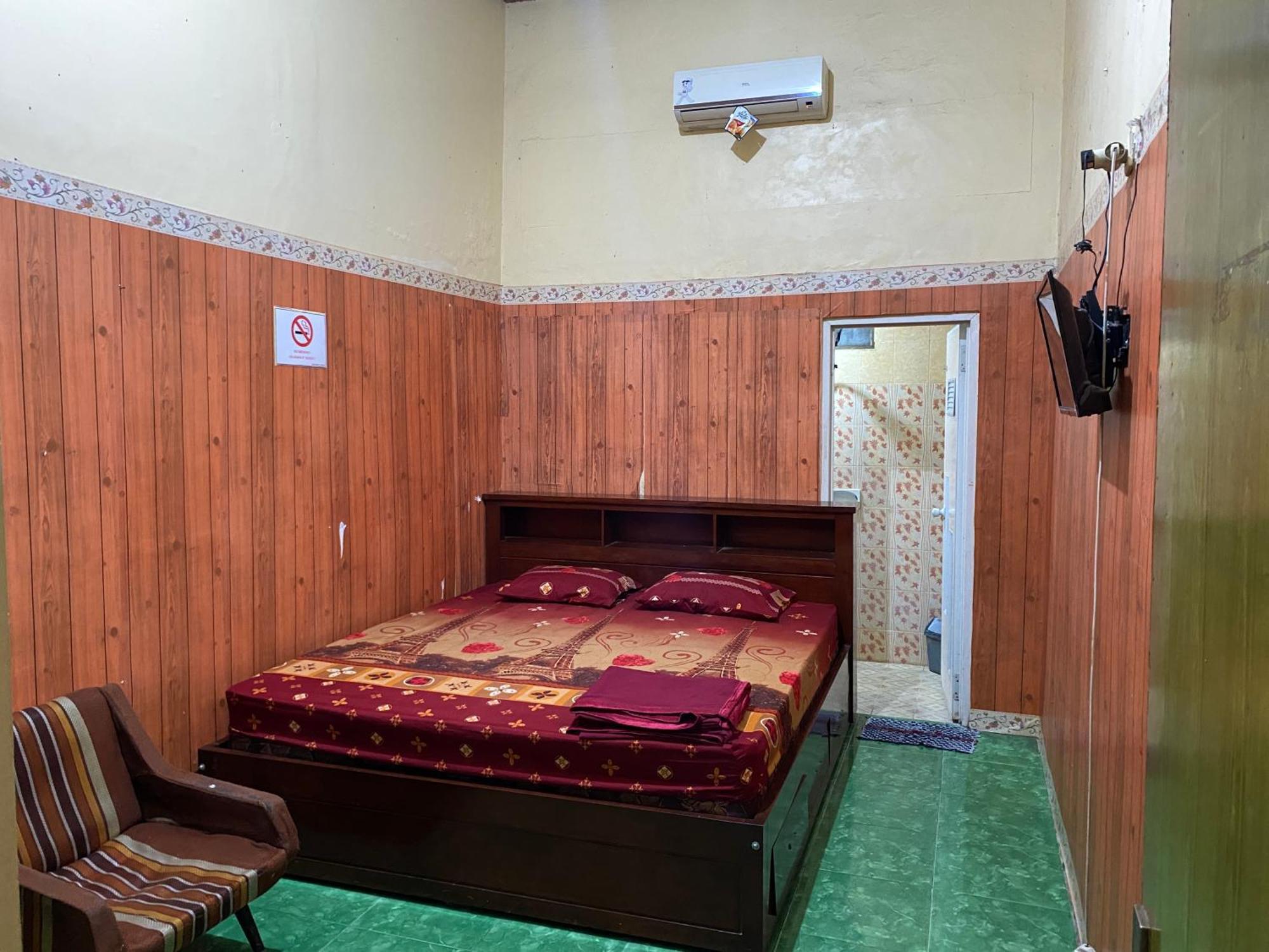 Parikesit Guest House 요그야카르타 외부 사진