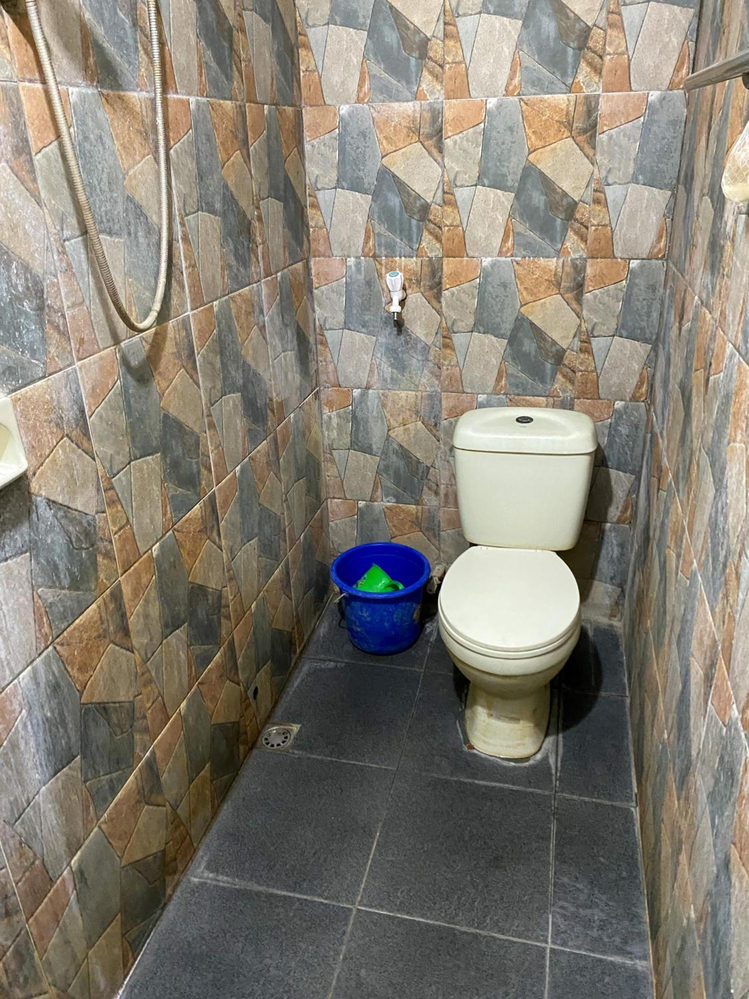 Parikesit Guest House 요그야카르타 외부 사진