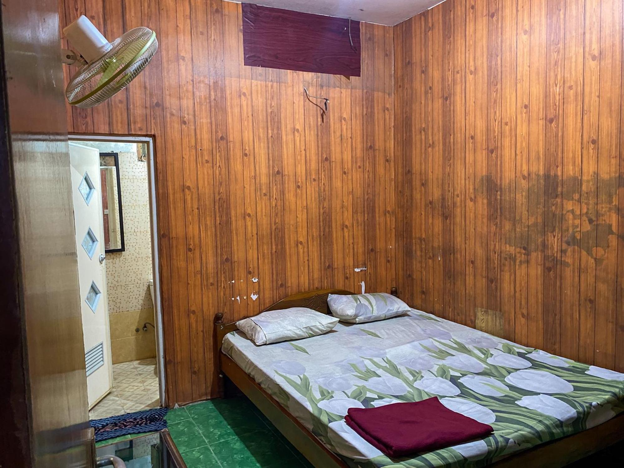 Parikesit Guest House 요그야카르타 외부 사진