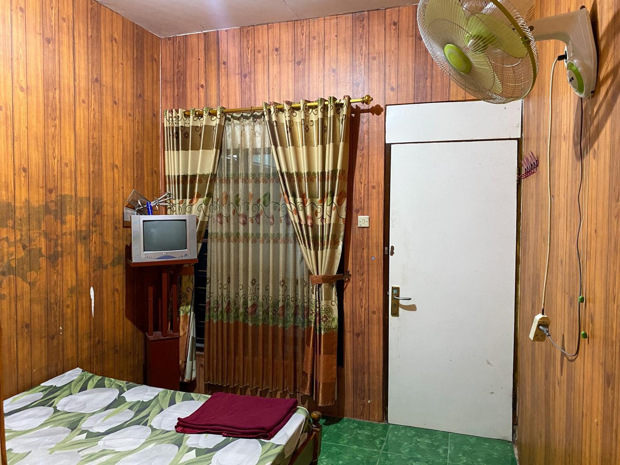 Parikesit Guest House 요그야카르타 외부 사진